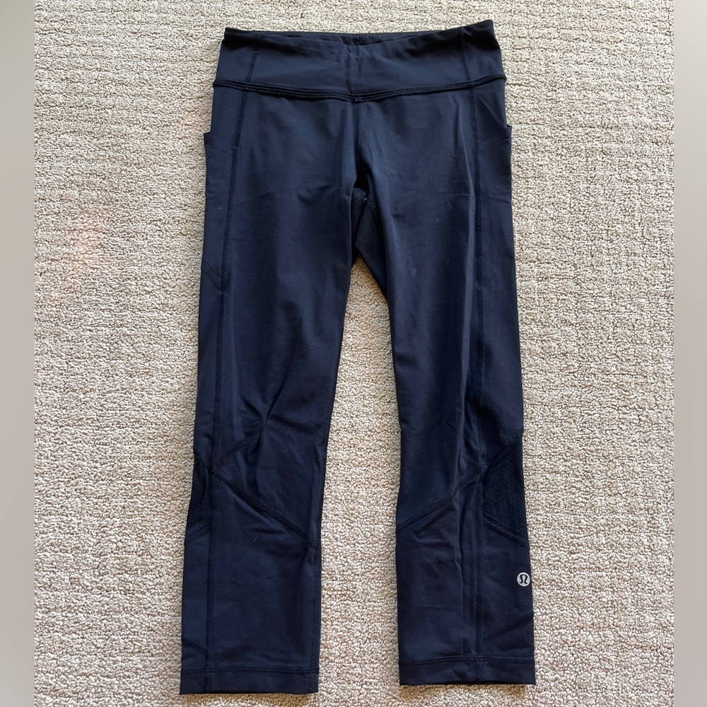 Lululemon Cropped size 6 leggings 3/4 length